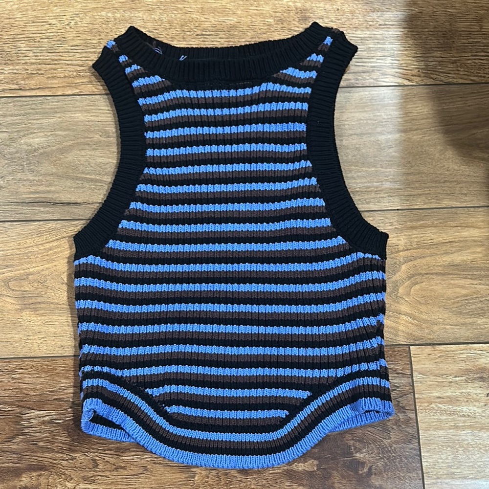 La Hearts Black and Blue Ribbed Sleeveless Tank Top